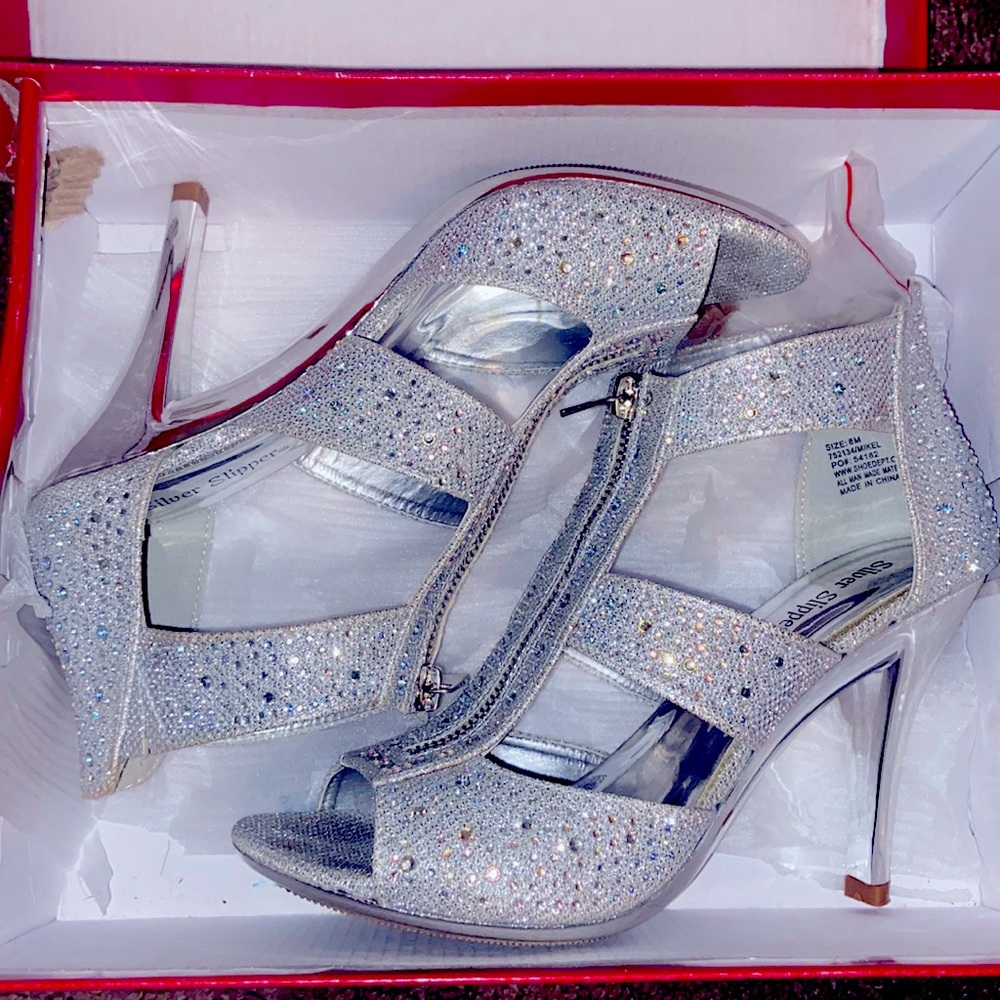 Silver Slipper